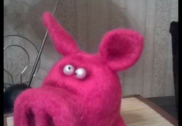 Розовый свин Георгий.