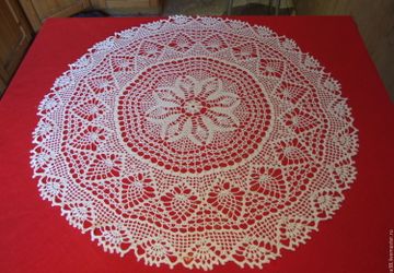 Мини-скатерть вязаная1