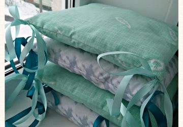 Бортики-подушки в детскую кроватку