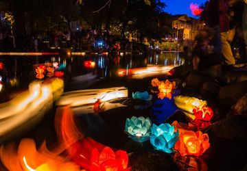 Фестиваль Водных фонариков