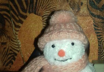 Веселый снеговичек