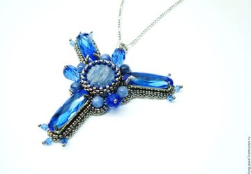 Синий кулон с кианитоми кристаллами Ледяная Королева