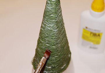 Украшение "Ёлочка" из ниток!