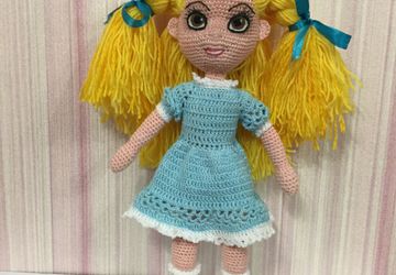 Вязаная куколка