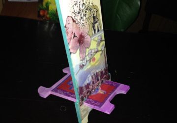 Подставка для телефона или планшета