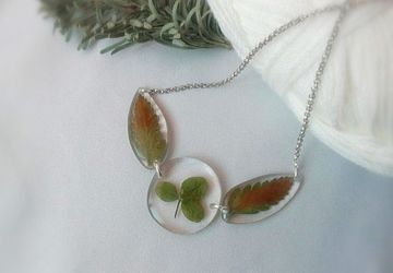 Колье "Лесные крылья"