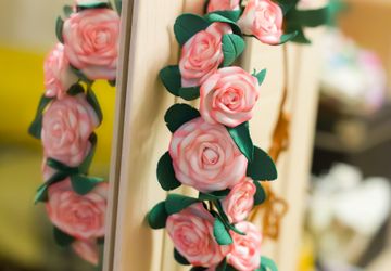 Венок с розами