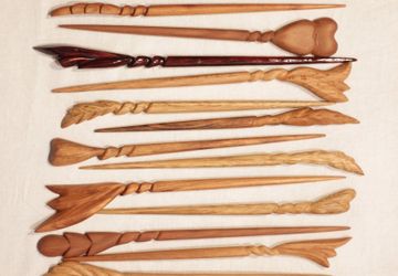 Заколка-шпилька деревянная резная.