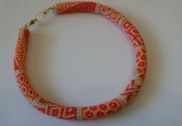 Жгут-колье из бисера "Апельсиновая нежность"