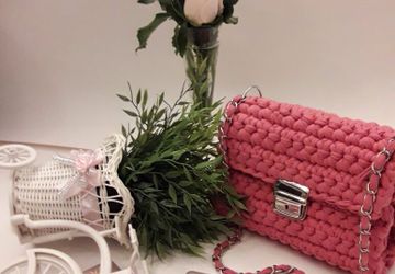 Вязаные сумочки.