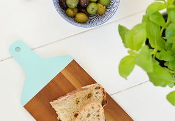 Яркие разделочные доски своими руками.