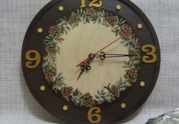 Венок из шишек