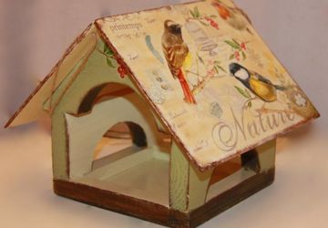 Декупаж. Кормушка для зимующих птиц.