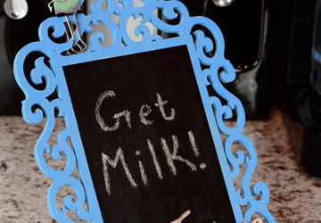 Стенд для заметок классная доска.