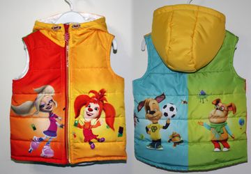 Безрукавка с капюшоном