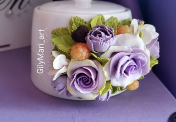 Сахарница с декором из полимерной глины "Розы"