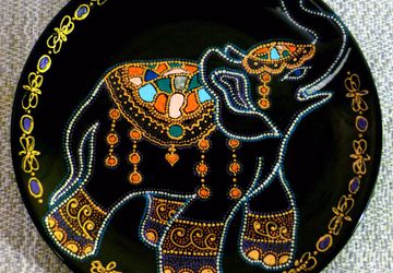 Счастливый слон