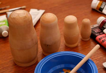 Шейкер для соли и специй из матрешек.