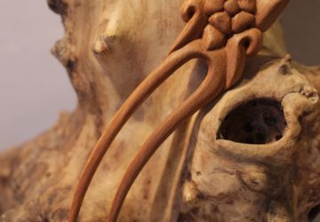 Заколки деревянные резные