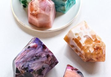 Мыло-драгоценный камень