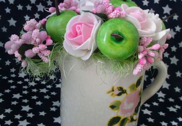 Цветочный молочник