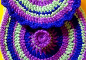 Вязаная сумочка для девочки 