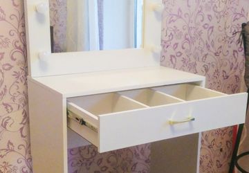 Гримерный стол