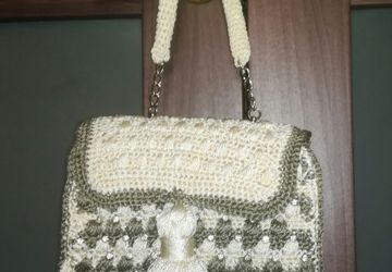 вязанная сумочка из шелка