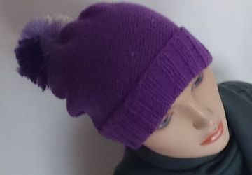 Шапка женская вязаная " Сирень "