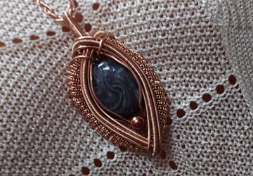 Кулон в стиле Wire wrapping