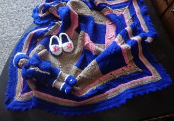 Набор: плед, кукла, тапки