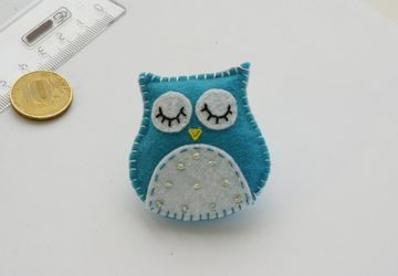 Брошь "Спящая совушка"