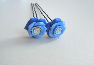 Шпилька с розой из полимерной глины.