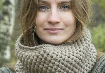 Красивый снуд из толстой пряжи NOVITA Зима Naava