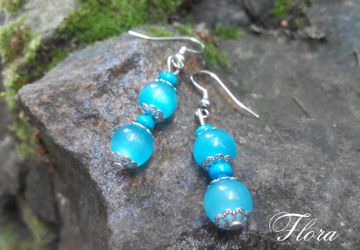 Серьги с кошачьими глазками и деревянными бусинами