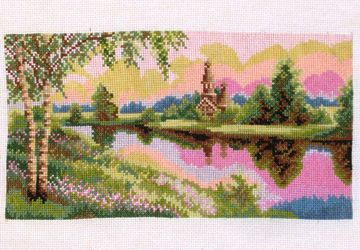 На розовой зорьке. Вышитая картина