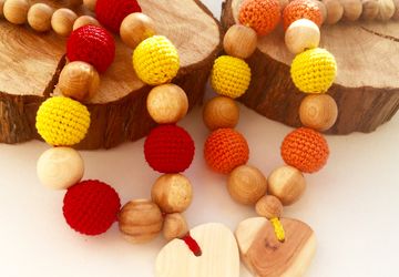 Бусы из можжевельника