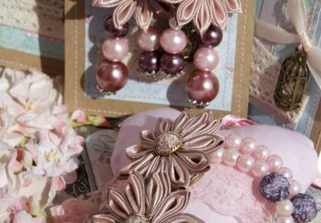 Набор Кремовые Канзаши (Браслет и серьги)