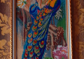 Павлины в саду