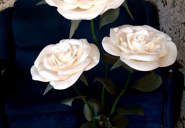 Ростовые цветы-светильники