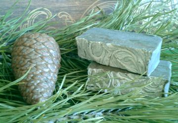 Натуральное мыло с ароматом лаванды