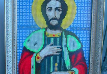 Вышитая счетным крестиком икона Александра Невского