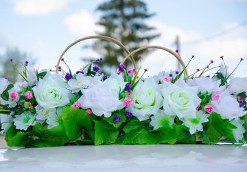 Украшение на свадебную машину (на крышу и капот)