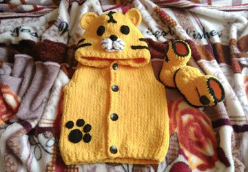 Плюшевая жилетка.