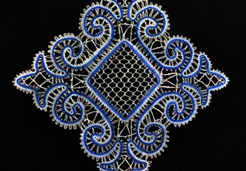 Салфетка, плетеная на коклюшках "Зимняя ночь"