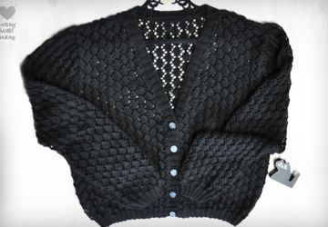 Черная кофта