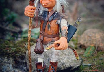 кукла тролль (для примера)