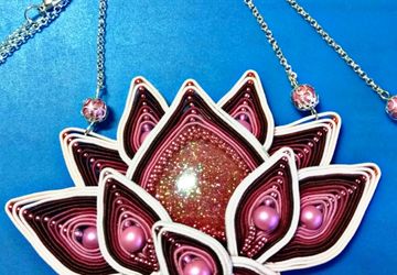 Колье из сутажа"Водная лилия"