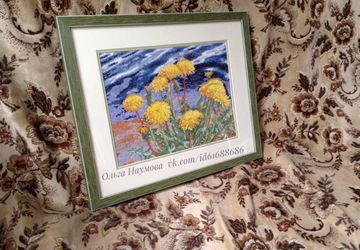 Одуванчики у воды