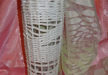 ваза "Белоснежка" Ажурное плетение,можно внутрь вставить ткань в цвет вашей мебели или штор,для большей гармонии с вашим домом.